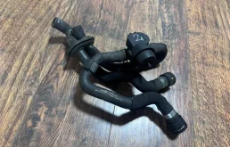Патрубок отопителя AUDI Q5 8R0819376J 8R CDN