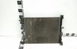 Радиатор охлаждения ДВС для Renault Sandero 2008 года на фотографиях