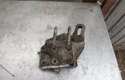 Кронштейн двигателя ford Focus 2 2005-2011 1798070 SHDA, правый
