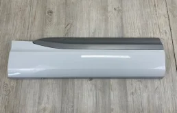 Стекло двери заднее правое для Audi Q7 2015 года на фотографиях