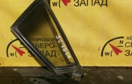 Стекло Mazda 3 BN8V72661A BK Z6, заднее правое