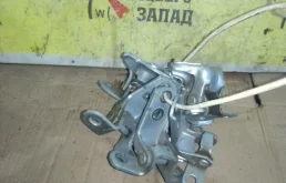 Петля дверная Toyota Corolla 6876020121 ZRE151 1ZR, задняя левая