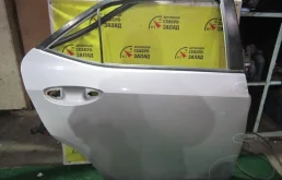 Дверь Toyota Corolla 6700302410 ZRE181 1ZR, задняя правая
