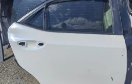 Дверь Toyota Corolla 6700302410 ZRE181, задняя правая