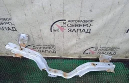 Кронштейн бампера Nissan Almera 622904AA8B G15 K4M496, передний