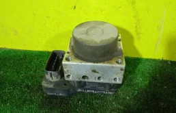 Блок управления ABS Toyota Corolla 2010 4405012211 150 1ZRFE