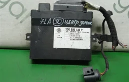 Блок управления центральным замком Volkswagen Touareg 3D0909135P 7L