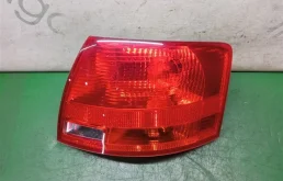 Стоп-сигнал AUDI A4 8E9945096E B7, задний правый