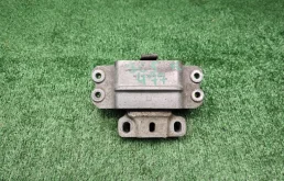 Подушка двигателя VOLKSWAGEN PASSAT 3C0199555 B6 BVY