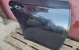 Дверь задняя правая Mercedes-Benz