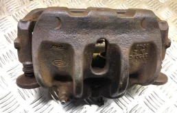 Суппорт передний правый Land Rover Range Rover Sport I 2005-2013 2010 LR015569 3.0 D SDV6