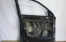 Дверь передняя левая для Audi Q3 2019 года на фотографиях