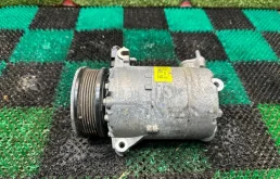 Компрессор кондиционера Land Rover Evoque 2011-2018 LR027784 204PT