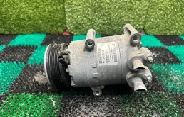 Компрессор кондиционера Volvo 31369800