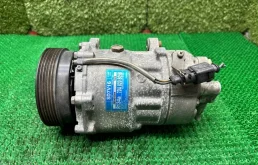 Компрессор кондиционера Volkswagen 7DA820805B