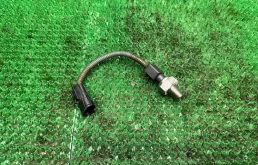 Датчик давления топлива Lexus IS GS Crown Mark X 2005-2011 8945830010