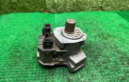 Мотор рулевой рейки Ford 1762345