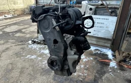 Двигатель Volkswagen 2005-2014 06A100043P BSE