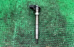 Топливная форсунка Volkswagen 03L130277C