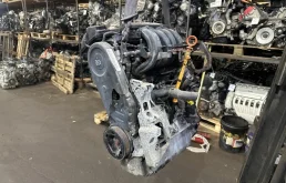 Двигатель Volkswagen 2005-2014 06A100043P BSE