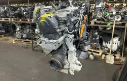 Двигатель Volkswagen Caddy 2003-2015 03G100033M BST