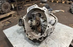 МКПП Volkswagen 0AJ300040R