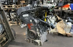 Двигатель Volkswagen Passat 06B100098KX B5 AWT