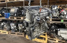 Двигатель Volkswagen 2006-2009 03C100034C BTS