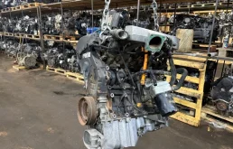 Двигатель Volkswagen 523212325 AWM