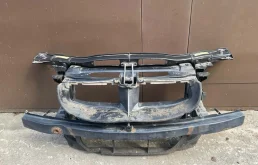 Передняя панель усилитель BMW E90 E91