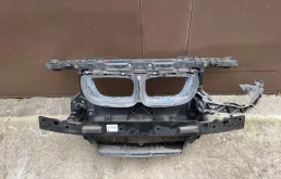 Передняя панель усилитель BMW E81 E82 E87