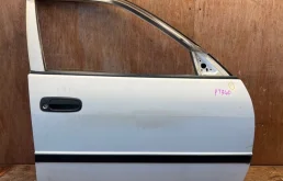 Дверь боковая TOYOTA COROLLA 1998 670011A560 EE111 4EFE, передняя правая