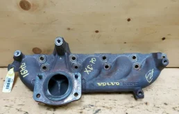 Коллектор выпускной VOLVO XC70 2004 30637921 SZ59 B5254T2