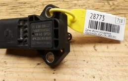 Датчик давления во впускном коллекторе VOLKSWAGEN GOLF 6 2011 03G906051D 5K1 CBZB
