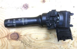 Блок подрулевых переключателей TOYOTA VITZ 2006 8465252190 SCP90 2SZFE, левый
