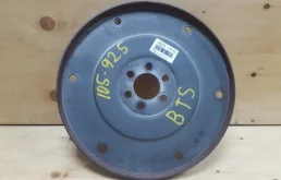 Маховик VOLKSWAGEN POLO 2008 038105327B 9N3 BTS