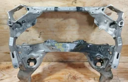 Балка поперечная BMW 120I 2007 31116785639 E87 N46B20B, передняя