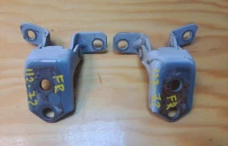 Петля двери MAZDA AXELA 2008 F15158210A BK5P ZYVE, передняя правая
