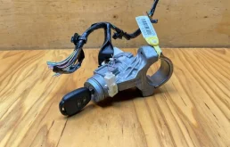 Замок зажигания TOYOTA RACTIS 2011 6957052080 NCP125 1NZFE