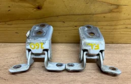 Петля двери MAZDA DEMIO 2007 E11258210 DY3W ZJVE, передняя левая