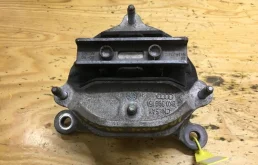 Подушка КПП AUDI A4 2009 8K0399151BD 8K5 CDHB