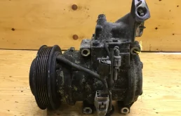 Компрессор кондиционера TOYOTA MARK II QUALIS 2000 8832033120 MCV21W 2MZFE