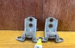 Петля двери NISSAN PRESAGE 2006 824214P000 TU31 QR25DE, передняя правая