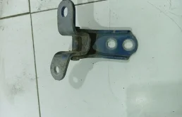 Петля двери Toyota Land Cruiser 100 (1998—2002)
