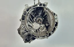 КПП механическая (МКПП) 5-ступенчатая 4M5R7002NC Ford Focus 2 1.8 Бензин