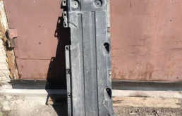 Защита днища BMW X3 51757213672 F25, передняя правая