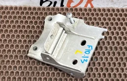 Кронштейн радиатора BMW 5 2010 51117186513 F10 N52B30, левый