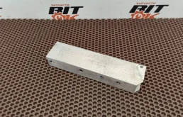 Кронштейн усилителя нижнего BMW 5 2012 51117158873 F10 N20B20, передний левый