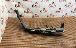 Кронштейн фары BMW X1 2014 51642990180 E84 N20B20, передний правый