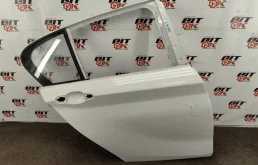 Дверь BMW 1 2016 41527284516 F20 B47D20, задняя правая